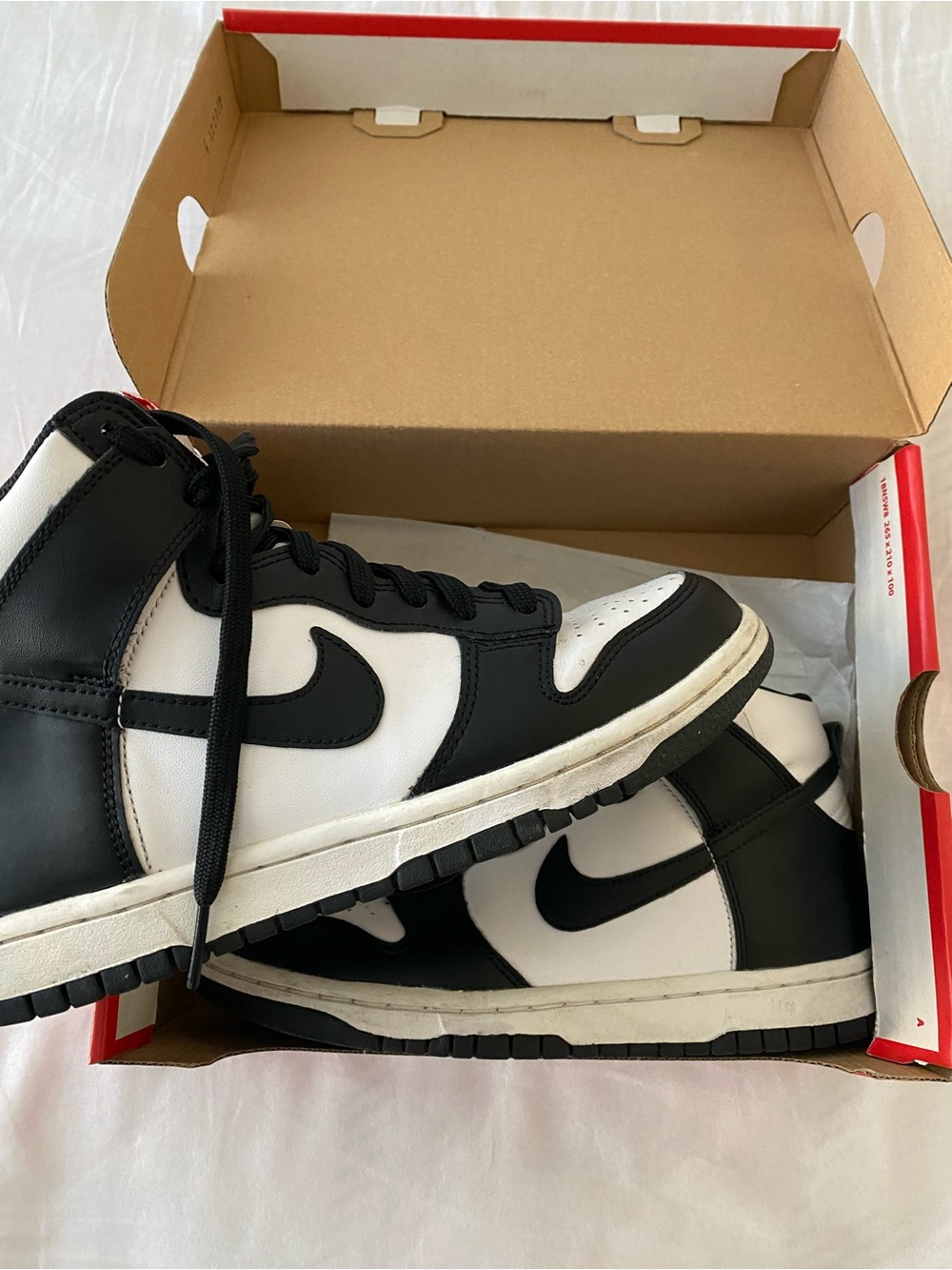 Nike Dunk - Picture 2 of 7